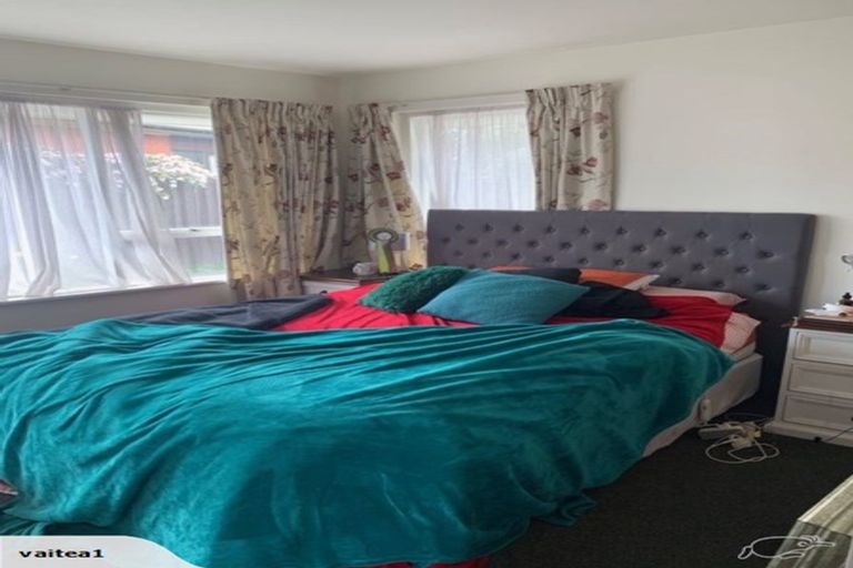 Photo of property in 76 Garreg Road, Bryndwr, Christchurch, 8052