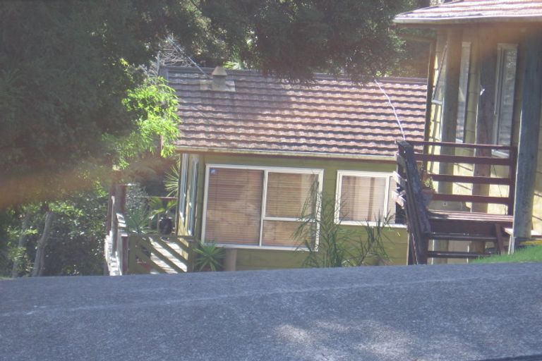 Photo of property in 2/5 Paris Place, Birkenhead, Auckland, 0626
