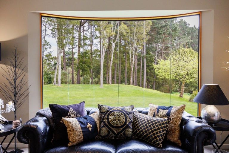 Photo of property in 7 Titirangi Drive, Fitzherbert, Palmerston North, 4471