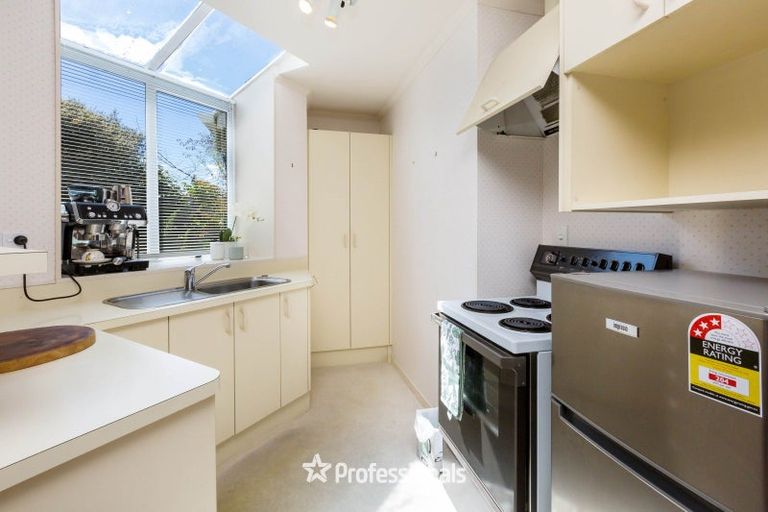 Photo of property in 4f1- Comeskey Grove, Elderslea, Upper Hutt, 5018