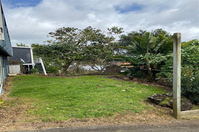 Photo of property in 150 Sunset Road, Unsworth Heights, Auckland, 0632