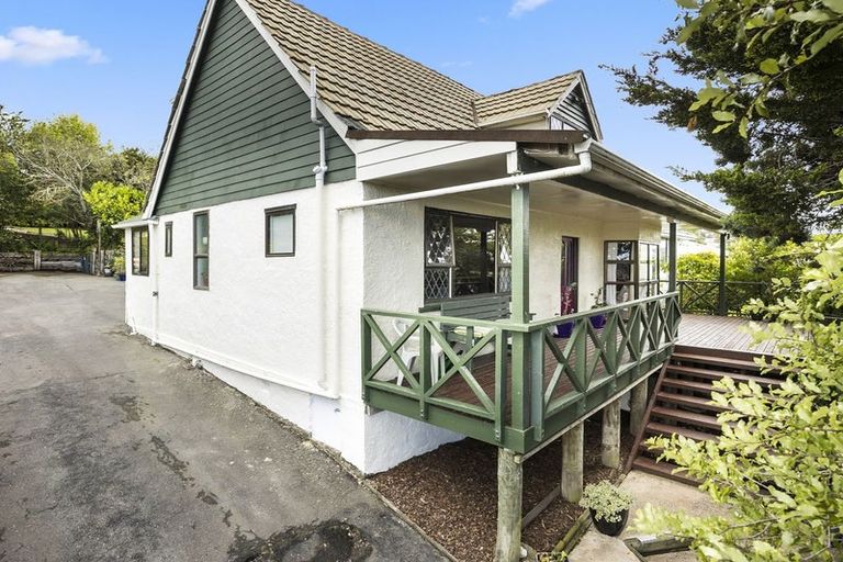 Photo of property in 52 Waldron Crescent, Green Island, Dunedin, 9018