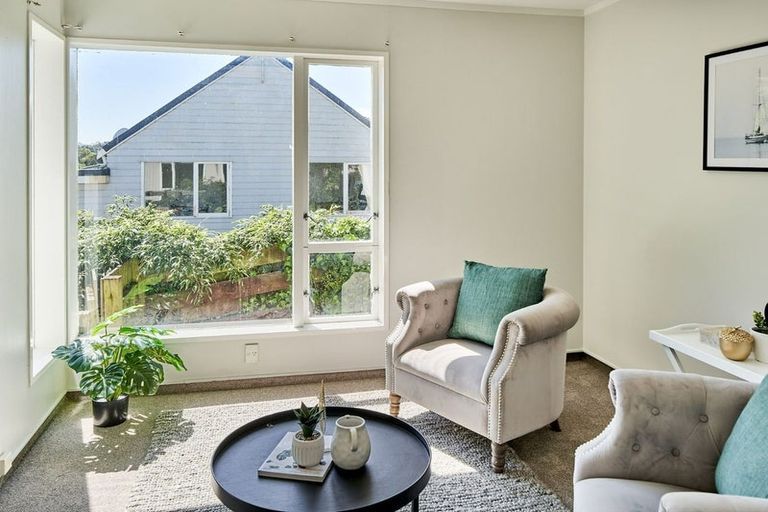 Photo of property in 81 Spinnaker Drive, Whitby, Porirua, 5024