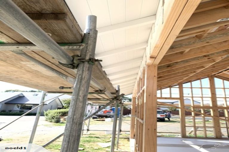 Photo of property in 18 Millpond Place, Parklands, Christchurch, 8083