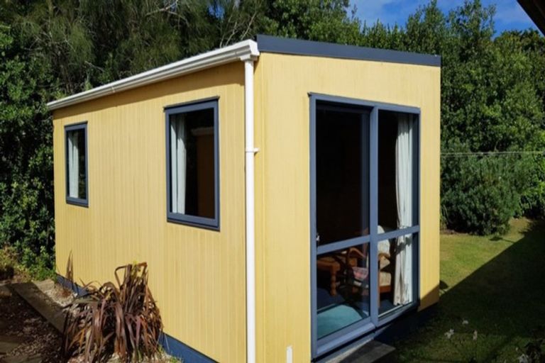 Photo of property in 286 Rehutai Road, Baylys Beach, Dargaville, 0377