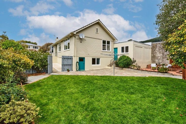 Photo of property in 14 Pembroke Street, Tawa, Wellington, 5028