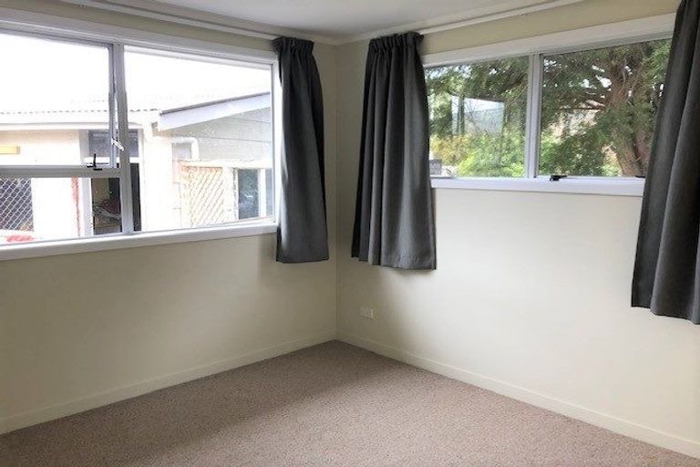 Photo of property in 5 Larch Grove, Paraparaumu, 5032
