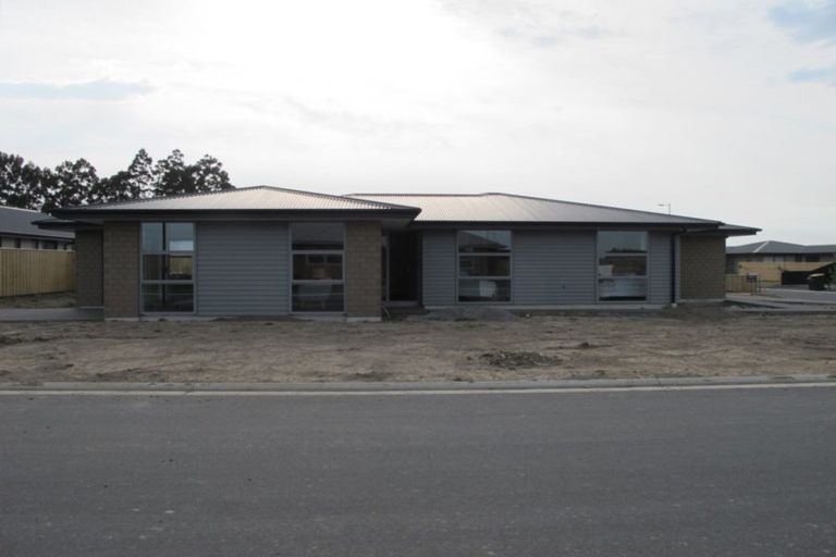 Photo of property in 1 Fry Place, Rolleston, 7614