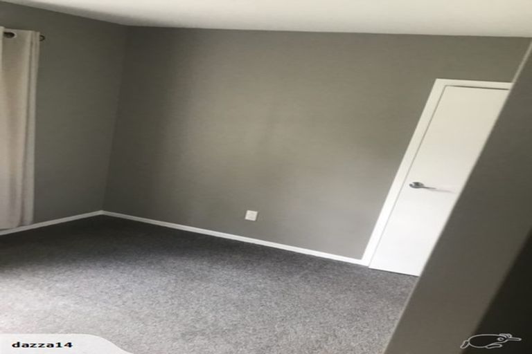 Photo of property in 35 Oswald Crescent, Paparangi, Wellington, 6037