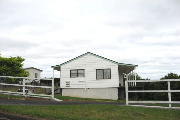 Photo of property in 21 Matatea Avenue, Pukekohe, 2120