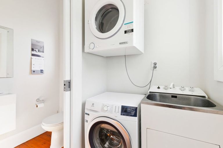 Photo of property in 80 Waipapa Road, Hataitai, Wellington, 6021