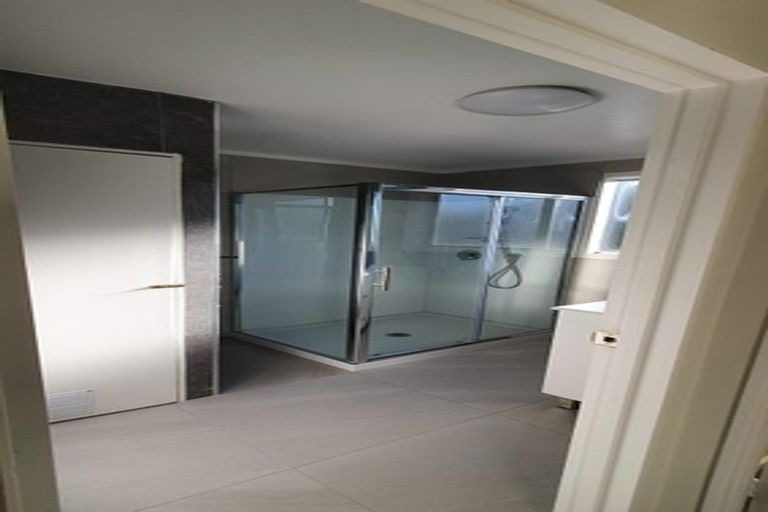 Photo of property in 1/9 Miro Street, New Lynn, Auckland, 0600