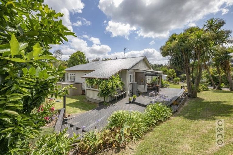 Photo of property in 12 Elliot Street, Riverhead, 0820