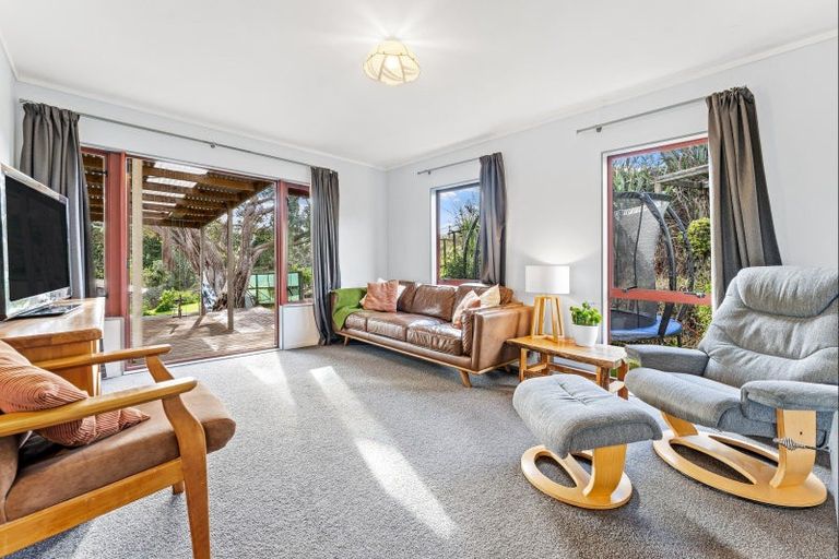 Photo of property in 15 Boler Road, Tauhoa, Warkworth, 0984