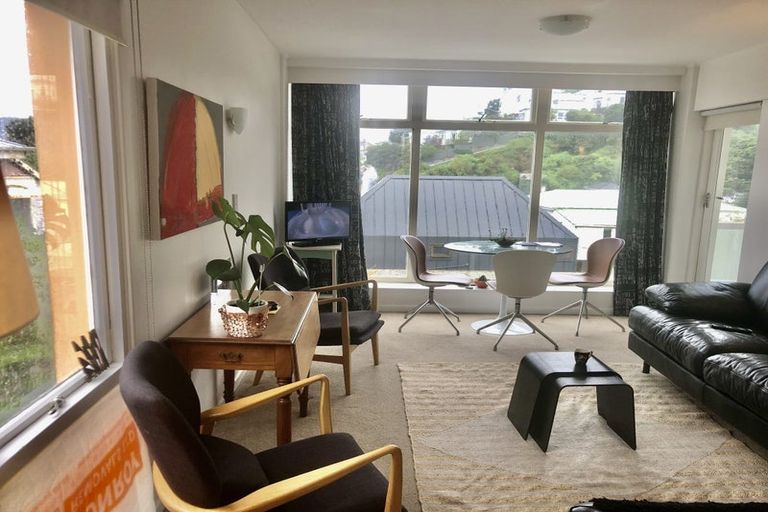 Photo of property in 11/4f Claremont Grove, Mount Victoria, Wellington, 6011