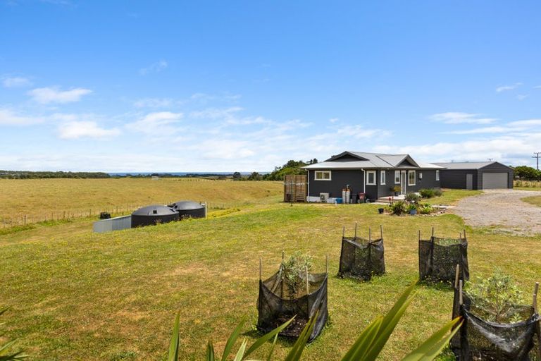 Photo of property in 11 Leith Road, Okato, New Plymouth, 4374