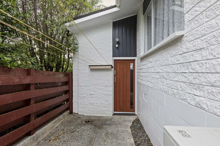 Photo of property in 4 Newcastle Road, Dinsdale, Hamilton, 3204