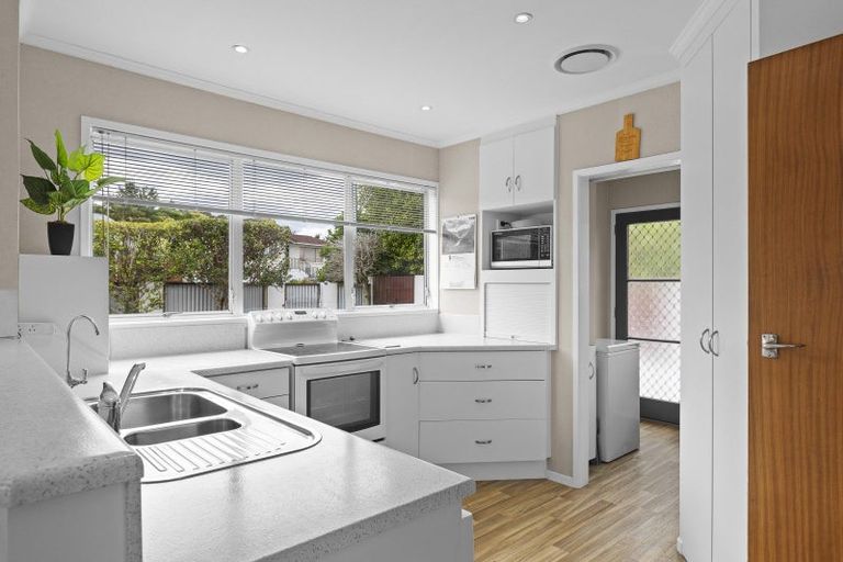 Photo of property in 4 Newcastle Road, Dinsdale, Hamilton, 3204