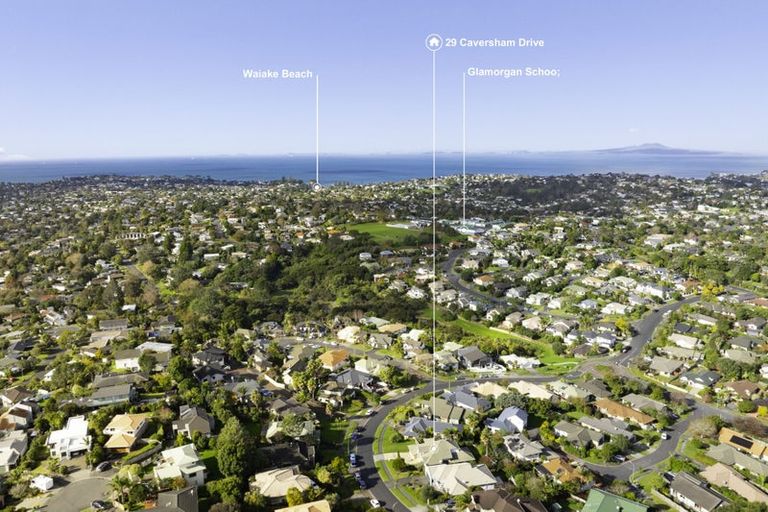 Photo of property in 29 Caversham Drive, Torbay, Auckland, 0630