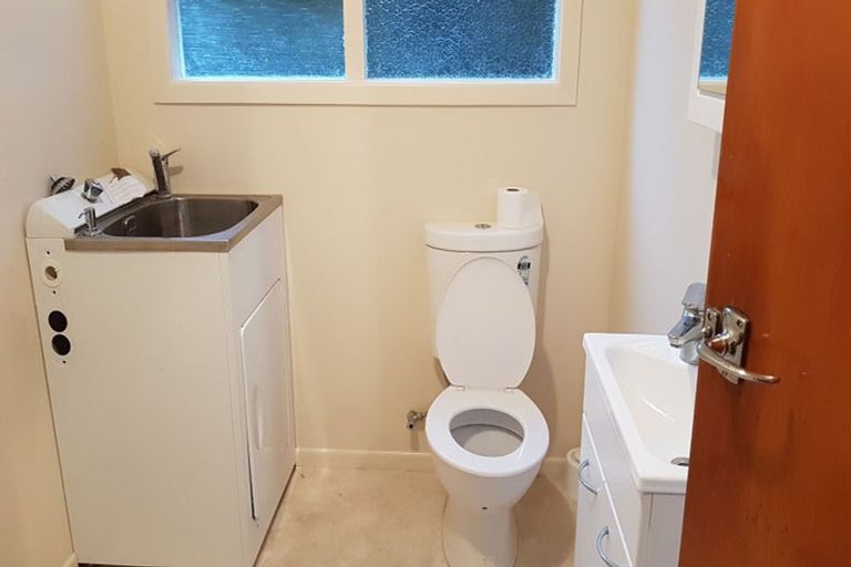 Photo of property in 100 Quebec Street, Kingston, Wellington, 6021