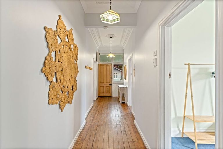 Photo of property in 129 Surrey Street, Forbury, Dunedin, 9012