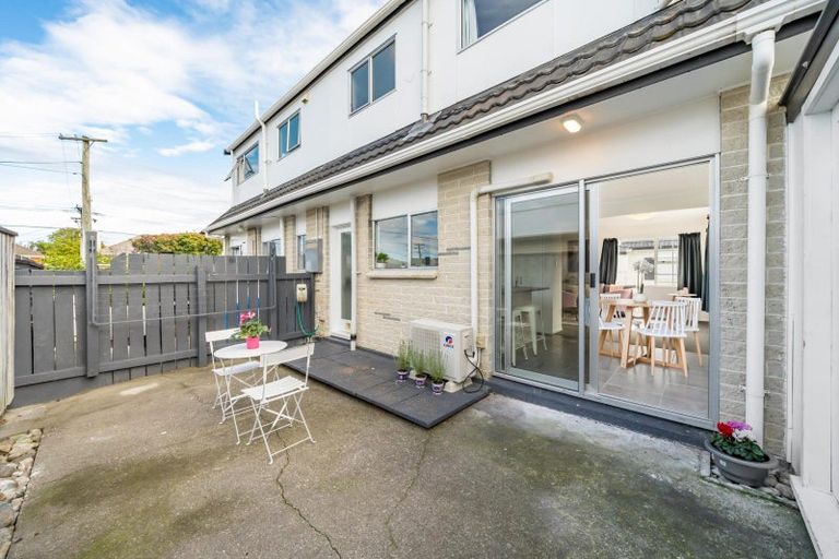 Photo of property in 11f5- John Street, Trentham, Upper Hutt, 5018