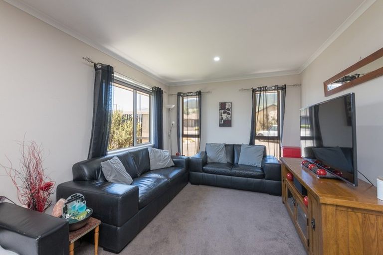 Photo of property in 18 Melfield Place, Richmond, 7020