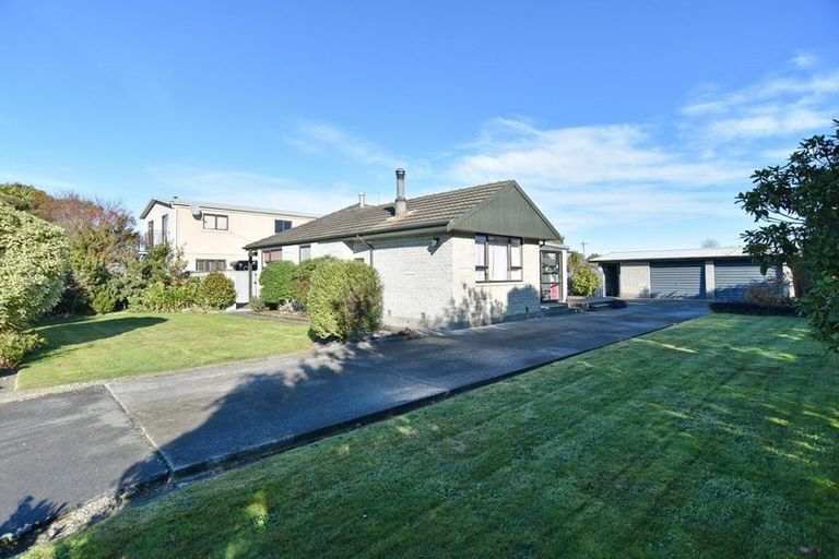 Photo of property in 5 Eders Road, Woodend, 7610