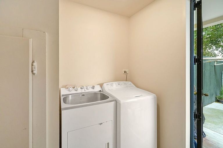 Photo of property in 47 Peverel Street, Riccarton, Christchurch, 8041