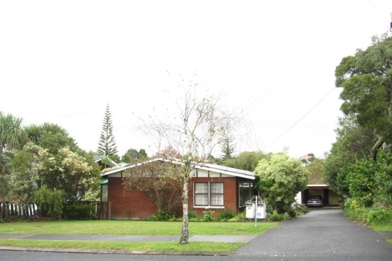 Photo of property in 2/21 Pooley Street, Pakuranga Heights, Auckland, 2010