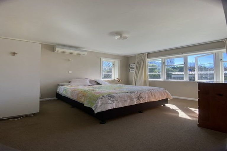 Photo of property in 22 Piko Crescent, Riccarton, Christchurch, 8041