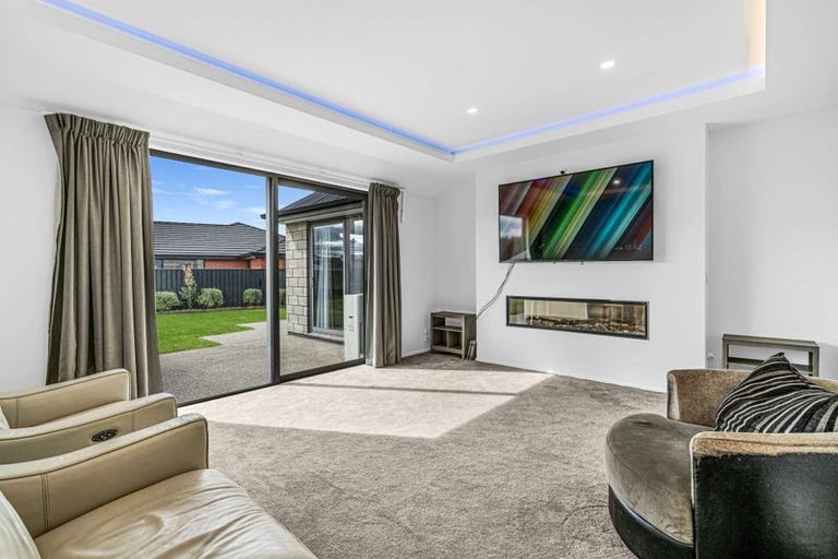 Photo of property in 100 Hoffman Court, Waikiwi, Invercargill, 9810