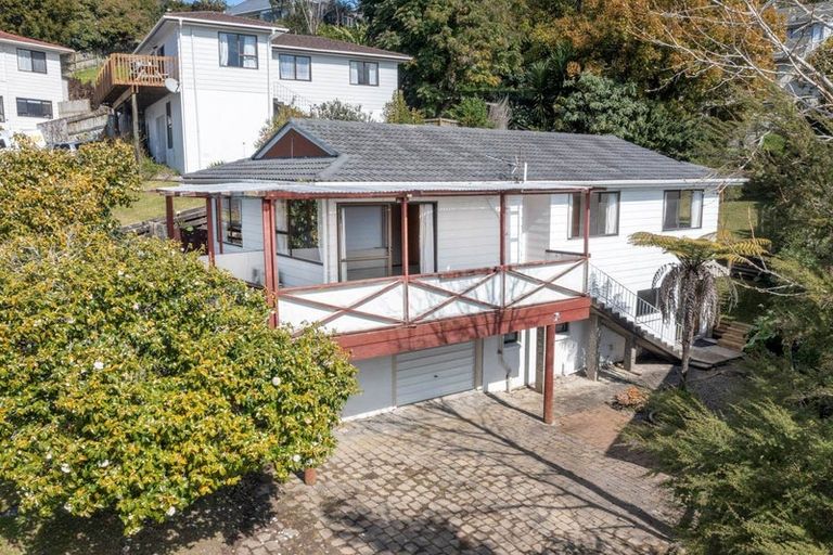 Photo of property in 76 Powrie Street, Glenfield, Auckland, 0629