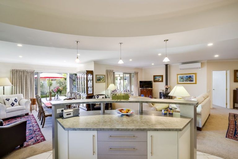 Photo of property in 86 Kensington Drive, Taradale, Napier, 4112