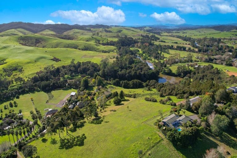 Photo of property in 780a-b Puketona Road, Haruru, 0204