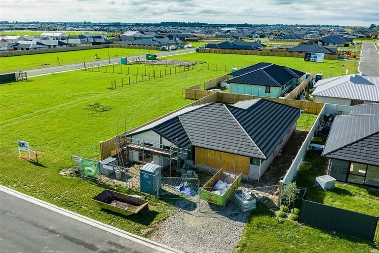 Photo of property in 19 Busby Way, Rolleston, 7614