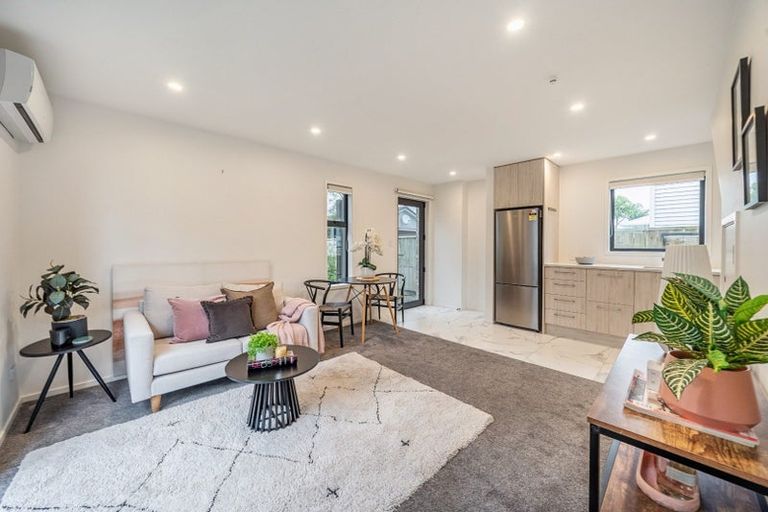 Photo of property in 4/123 Cambridge Terrace, Fairfield, Lower Hutt, 5011