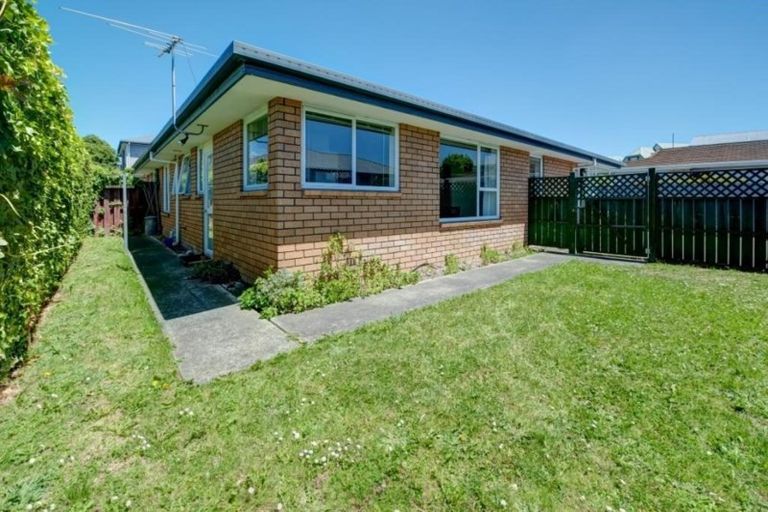 Photo of property in 3/19 Maxwell Street, Riccarton, Christchurch, 8041