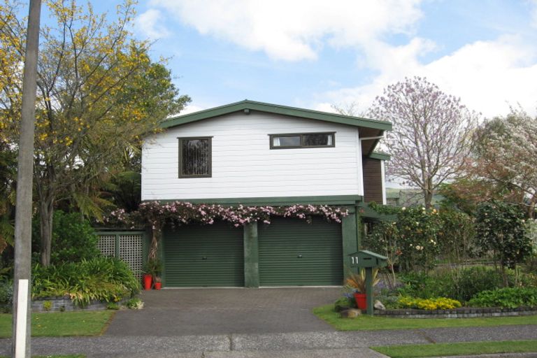 Photo of property in 11 Taurus Place, Kawaha Point, Rotorua, 3010