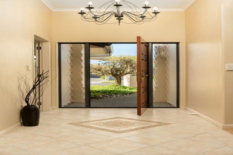 Photo of property in 98 Santa Monica Drive, Papamoa Beach, Papamoa, 3118