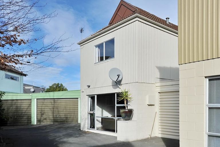 Photo of property in 5/34 Holly Road, St Albans, Christchurch, 8014