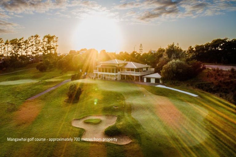Photo of property in 1 Pohutukawa Place, Mangawhai Heads, Mangawhai, 0505
