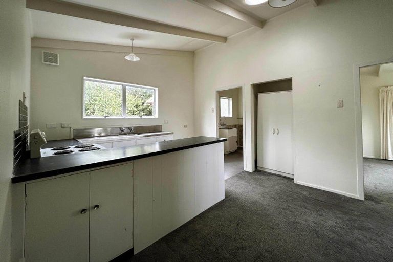Photo of property in 18a Kiharoa Street, Otaki Beach, Otaki, 5512