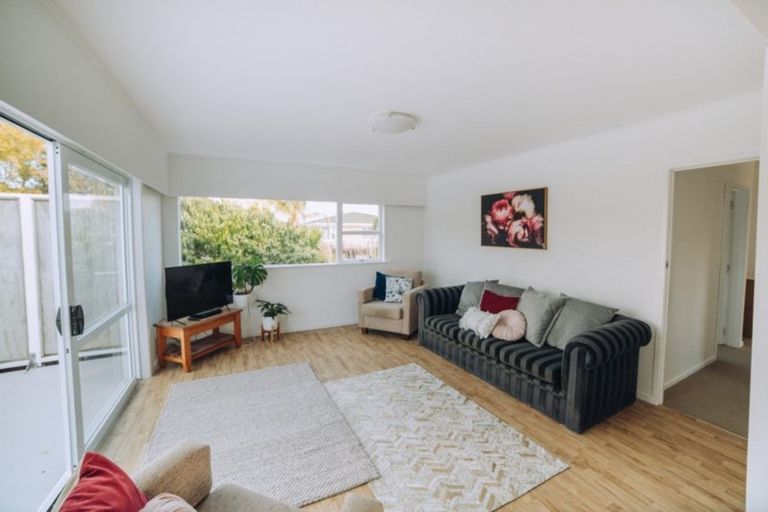 Photo of property in 7/19 Milton Road, Orewa, 0931