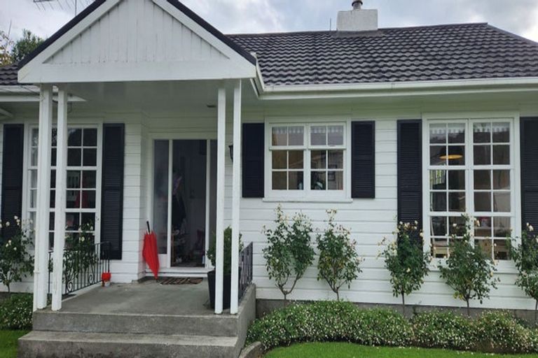 Photo of property in 27 Matai Road, Raumati South, Paraparaumu, 5032