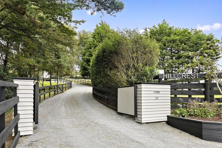 Photo of property in 39 Takarau Gorge Road, Ohariu, Wellington, 6037