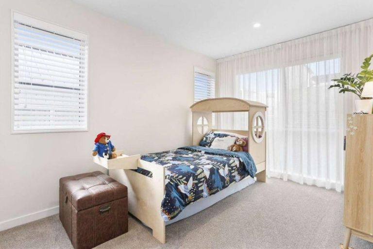 Photo of property in 41 Pohewa Road, Silverdale, 0932