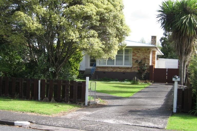 Photo of property in 38 Kervil Avenue, Te Atatu Peninsula, Auckland, 0610