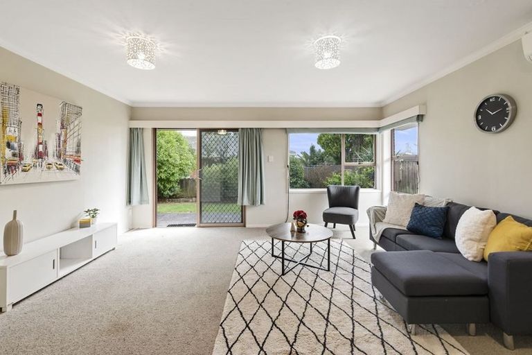Photo of property in 2/149 Astley Avenue, New Lynn, Auckland, 0600