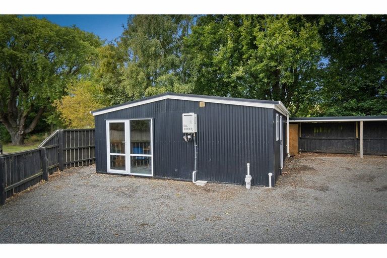 Photo of property in 15 Taramea Place, Addington, Christchurch, 8024
